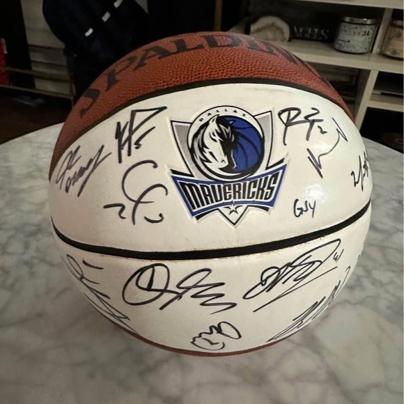 Dallas Mavericks 2008-2009 Team Signed Basketball - no COA- no trades,cash only* - Picture 8 of 10
